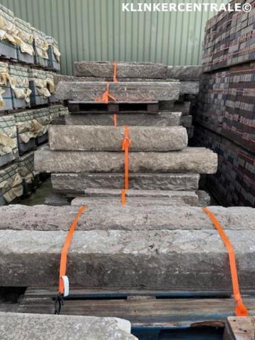 ROOIKORTING 280m1 granietbanden natuursteenbanden opsluitban beschikbaar voor biedingen