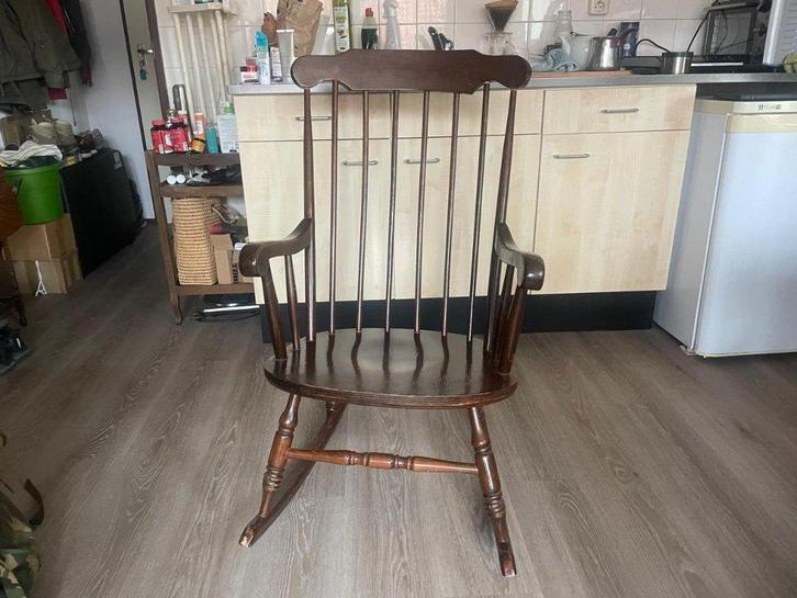 Massief eiken schommelstoel, Antiek en Kunst, Antiek | Meubels | Stoelen en Banken, Ophalen of Verzenden