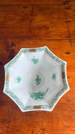 Herend Bulgary Apponyi groen schaaltje op voet, Ophalen of Verzenden