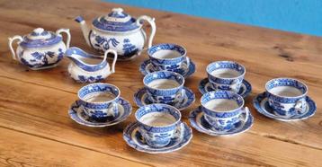 Thee servies antiek blauw beschikbaar voor biedingen