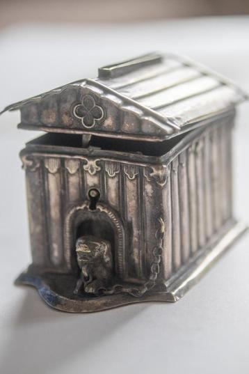 Antieke spaarpot "Hond in Hok", Alex Katsch, Wenen ca. 1900 beschikbaar voor biedingen