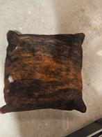 Koeienhuid Kussen 50x50cm  merk natuzzi, Huis en Inrichting, Woonaccessoires | Kussens, Ophalen of Verzenden, Vierkant