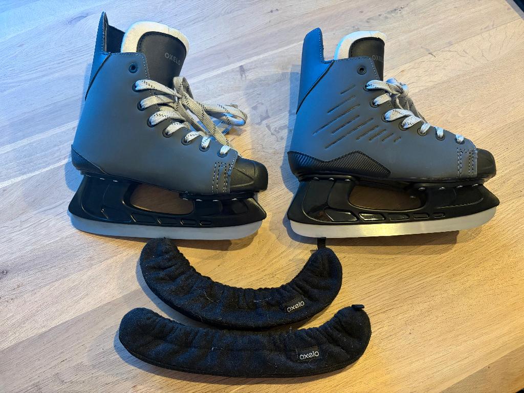 Ijshockey schaatsen Decathlon maat 37 + beschermers, Overige merken, Ophalen of Verzenden, Zo goed als nieuw, IJshockeyschaatsen