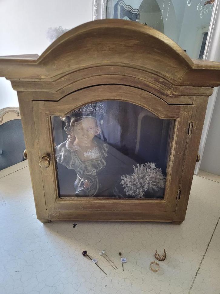 Antiek soort vitrinekastje, Antiek en Kunst, Curiosa en Brocante, Ophalen of Verzenden