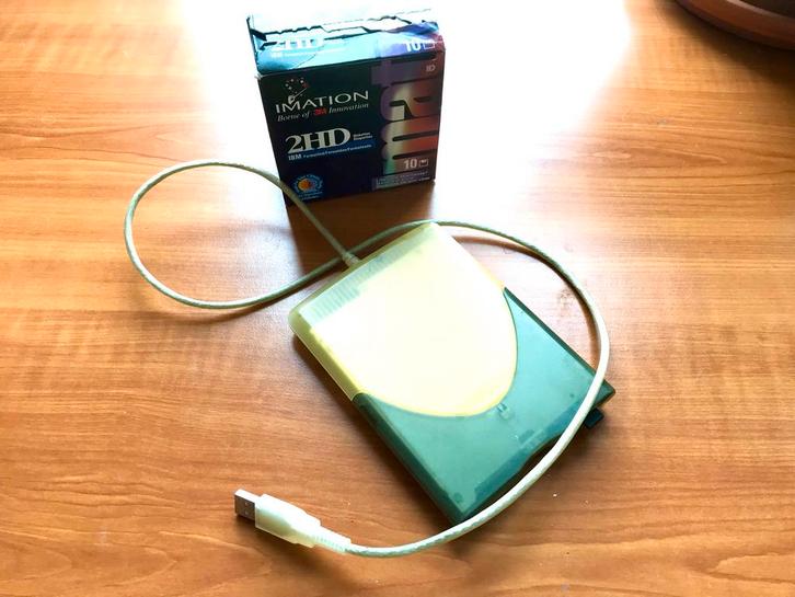 Externe 3.5" Floppy Disk Drive - USB, Computers en Software, Overige Computers en Software, Gebruikt, Ophalen of Verzenden