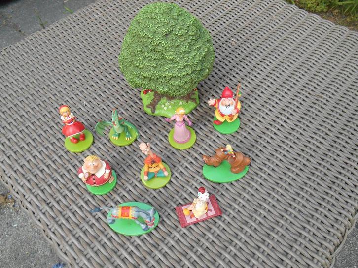 Sprookjesboom spaarpot met 9 Efteling figuren, Verzamelen, Poppetjes en Figuurtjes, Gebruikt, Ophalen of Verzenden