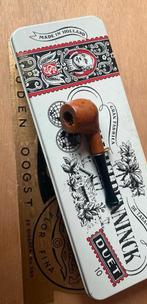 Ienie minie pijpje met tabak erin 5,5 cm, Verzenden, Zo goed als nieuw, Tabaksdoos of Verpakking