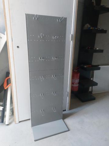 Winkelrek met Haken - 130cm Hoog beschikbaar voor biedingen