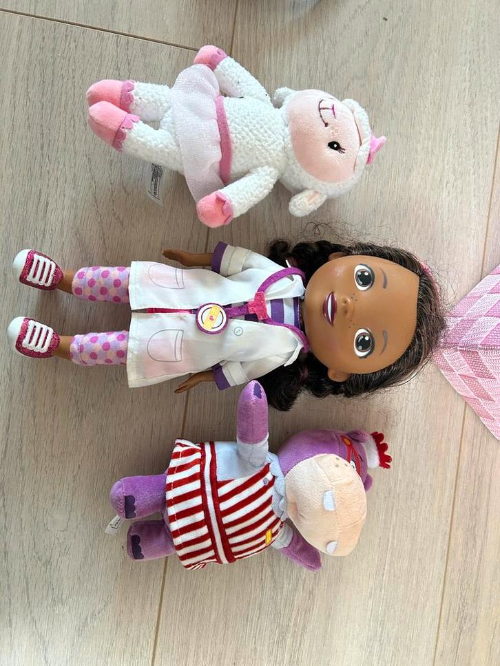 Speelgoeddokter Knuffels, Kinderen en Baby's, Speelgoed | Knuffels en Pluche, Gebruikt, Overige typen, Ophalen of Verzenden