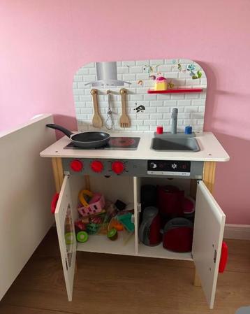 Speelkeuken beschikbaar voor biedingen
