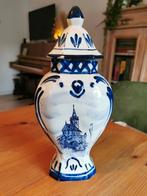 Delftsblauw Vaas met Deksel, Gebruikt, Blauw, Aardewerk of Porselein, Ophalen of Verzenden