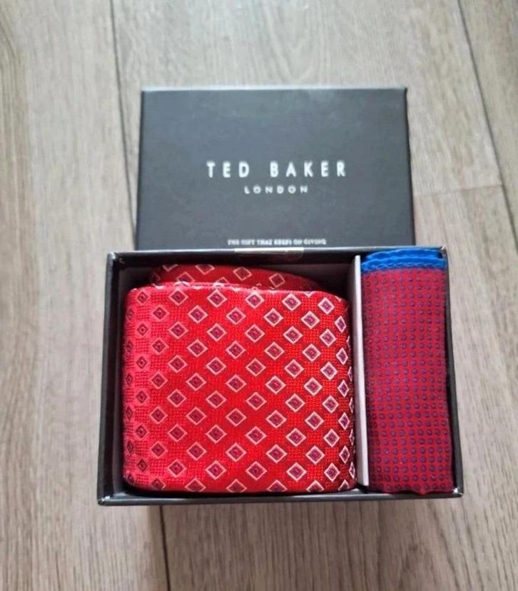 Ted Baker zijden stropdas met pochet rood nieuw in doos, Kleding | Heren, Stropdassen, Nieuw, Met patroon, Rood, Ophalen of Verzenden