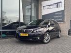 Peugeot 308 SW 1.2 *130PK*ECC*PANO*NAVI*CAM*HAAK*CRUISE*, Voorwielaandrijving, Stof, Gebruikt, Euro 6