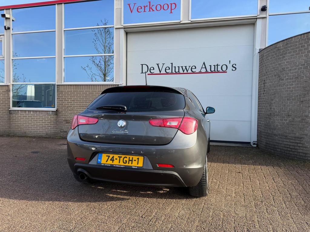 Alfa Romeo Giulietta 1.4 T Distinctive|PDC|Clima|Cruise|, Auto's, Alfa Romeo, Voorwielaandrijving, Euro 5, Stof, Gebruikt