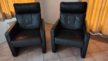 Set van 2 Fauteuils, zwart leer, pocket vering zitting  beschikbaar voor biedingen