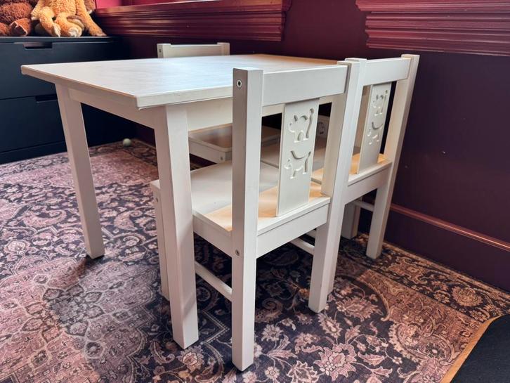 Ikea kinderstoelen en kindertafel, Huis en Inrichting, Complete eetkamers, Zo goed als nieuw, Minder dan 4 stoelen, Ophalen