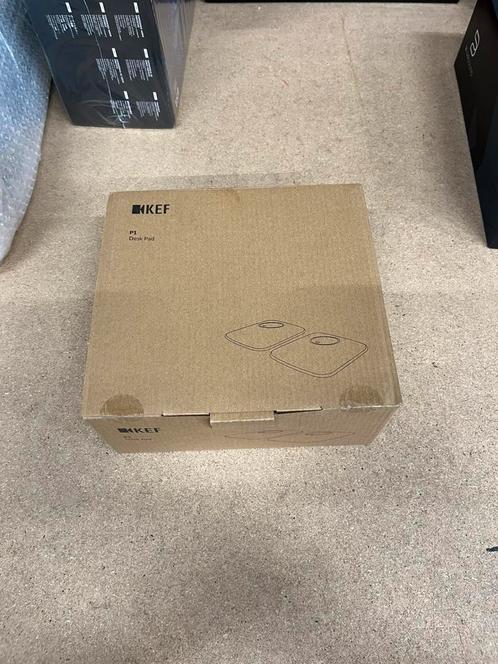 KEF P1 Luidsprekerstandaard - Zilver (paar), Audio, Tv en Foto, Luidsprekers, Zo goed als nieuw, Overige merken, Ophalen of Verzenden