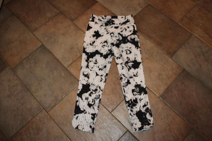 Joseph Ribkoff chique zwart/witte stretch broek mt 38/M, Kleding | Dames, Broeken en Pantalons, Zo goed als nieuw, Maat 38/40 (M)