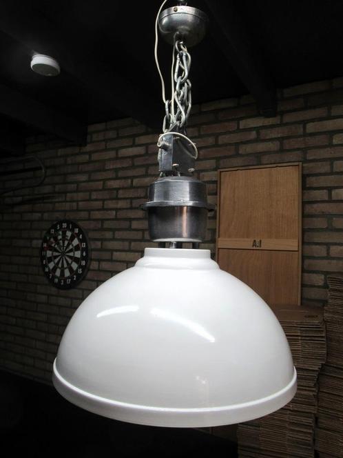 Koopje...Prachtige grote Hanglamp Industrieel zgan, Huis en Inrichting, Lampen | Hanglampen, Zo goed als nieuw, Minder dan 50 cm