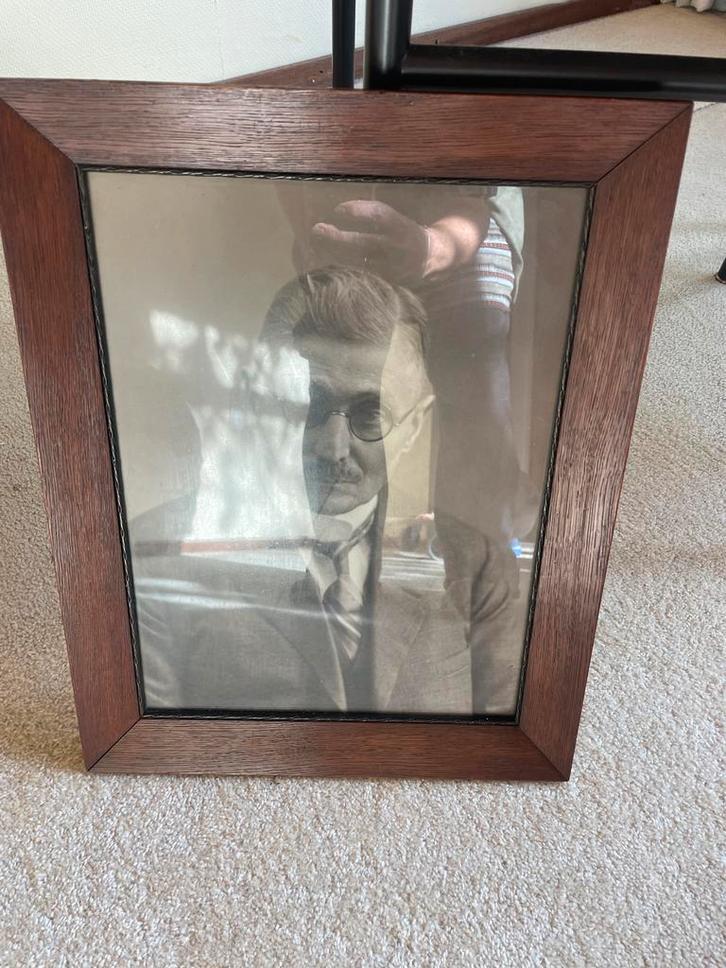 Vintage Foto in Houten Lijst, Antiek en Kunst, Kunst | Tekeningen en Foto's, Ophalen