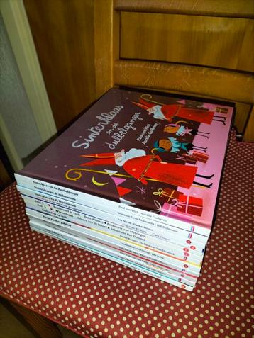 Stapel Sinterklaas boeken, als nieuw. €2,- pstk. Alles€22,50 beschikbaar voor biedingen