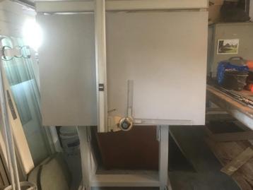 goede tekentafel 100/150  beschikbaar voor biedingen