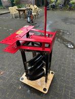 Hydraulische pijp-buigmachine, Ophalen