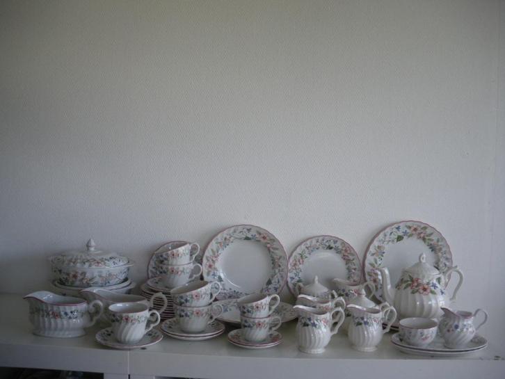Wood & Sons Spring Fields servies, Huis en Inrichting, Keuken | Servies, Zo goed als nieuw, Overige stijlen, Ophalen of Verzenden