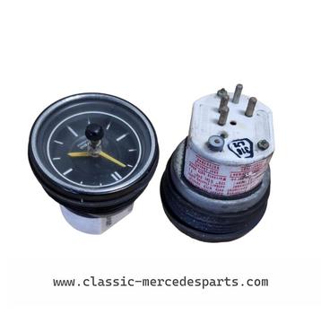 Los klokje Mercedes w107 in dashboard  beschikbaar voor biedingen