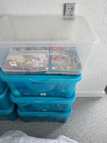Bijna 25 kg aan Lego met boekjes beschikbaar voor biedingen
