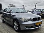 BMW 1-serie 116i Business Line *AC*Navi*NEW APK* (bj 2009), Auto's, BMW, 1-Serie, Achterwielaandrijving, 4 cilinders, 4 stoelen