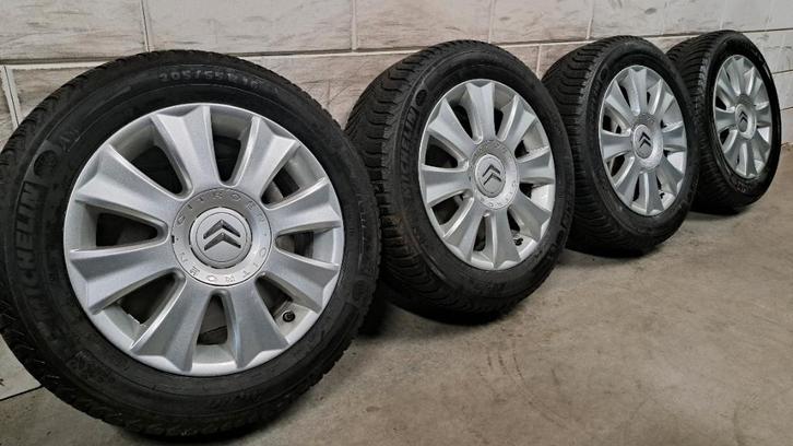 Winterbanden Citroen C4 Picasso C5 307 Berlingo 205/55/16, Auto-onderdelen, Banden en Velgen, Banden en Velgen, Winterbanden, 16 inch