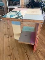 Design Jacqueline Le Bleu boeken bijzet tafel, Huis en Inrichting, Tafels | Sidetables, Ophalen, Gebruikt, 25 tot 50 cm