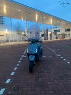 Vespa sprint 2016, Fietsen en Brommers, Scooters | Vespa, Vespa S, Ophalen of Verzenden, Zo goed als nieuw, Benzine