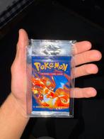 Pokemon Base Set Charizard SEALED, Hobby en Vrije tijd, Verzamelkaartspellen | Pokémon, Ophalen of Verzenden, Nieuw, Booster