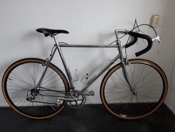 Chromen Racefiets. Shimano 600. Maat 56. Bieden vanaf €0 eur beschikbaar voor biedingen
