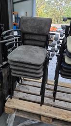 14 stoelen, verschillende kleuren., Huis en Inrichting, Stoelen, Ophalen, Blauw, Zo goed als nieuw, Vijf, Zes of meer stoelen