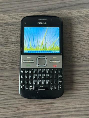 Nokia E5-00 simlockvrij beschikbaar voor biedingen