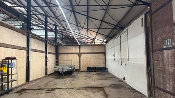 Te huur 145 m2 opslag.  beschikbaar voor biedingen