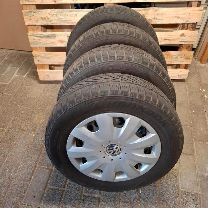 Set VW Winterbanden met stalen velg 195x65 R15, Auto-onderdelen, Overige Auto-onderdelen, Gebruikt, Ophalen