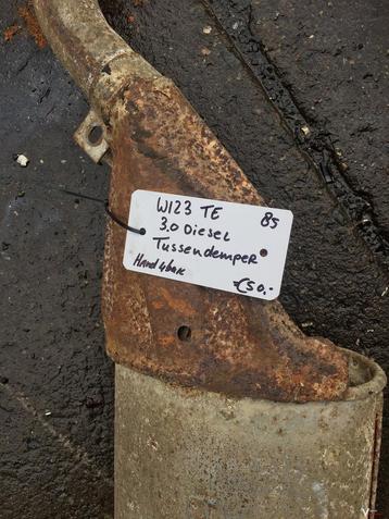 Mercedes W123 T model van 3.0 diesel 4 bak Middendemper beschikbaar voor biedingen