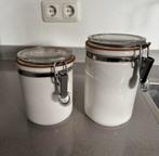 Twee voorraadpotten, Ophalen