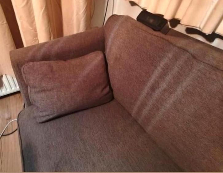 2,5 Zits Bank - Bruinachtig - Zo Goed Als Nieuw!, Huis en Inrichting, Banken | Bankstellen, Zo goed als nieuw, Rechte bank, Tweepersoons