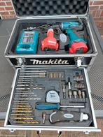 TE KOOP: accuboormachine Makita in koffer met toebehoren, Doe-het-zelf en Verbouw, Gereedschap | Boormachines, Ophalen of Verzenden