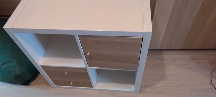 Ikea Kallax Kast 4 vakken, 2 lades, 1 defect deurtje, Huis en Inrichting, Woonaccessoires | Cd- en Dvd-rekken, Gebruikt, Cd's