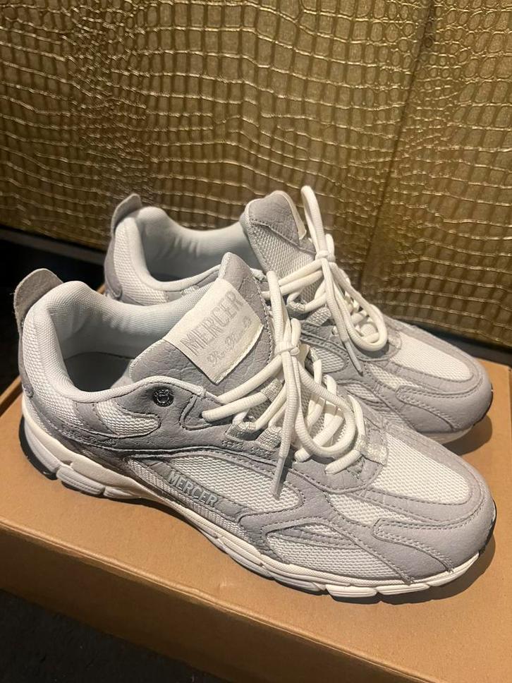 Mercer Amsterdam Re Run Cactus 41 sneakers, Kleding | Heren, Schoenen, Zo goed als nieuw, Overige kleuren, Ophalen of Verzenden