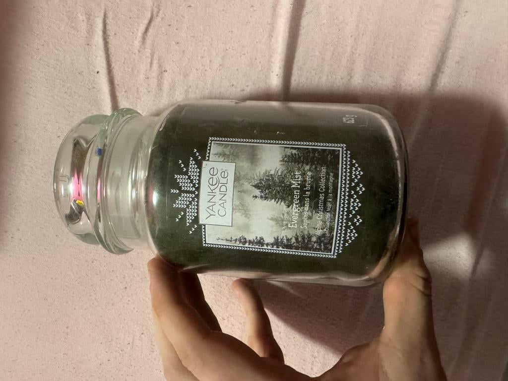 Yankee Candle Evergreen Mist - Grote Maat - Nieuw, Ophalen of Verzenden, Nieuw, Groen, Kaars