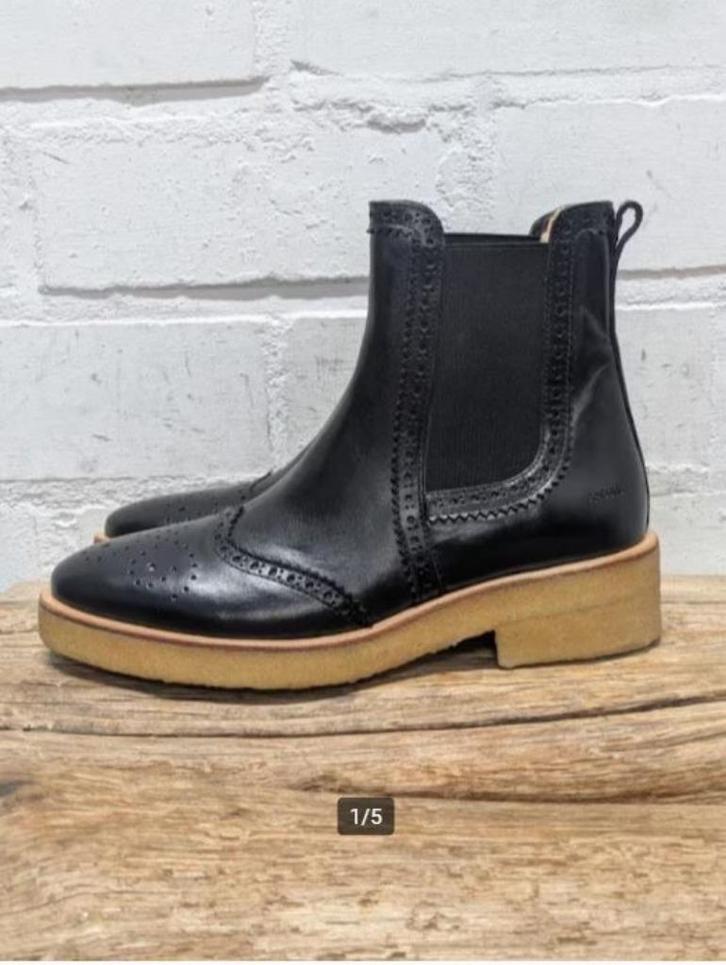 Angulus - Prachtige leren chelsea boots maat 41 - Nieuw €235, Kleding | Dames, Schoenen, Nieuw, Lage of Enkellaarzen, Zwart, Ophalen of Verzenden