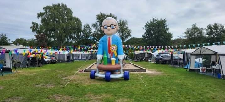 sarah rollator verhuur abraham rollator huren, Hobby en Vrije tijd, Feestartikelen | Verhuur, Zo goed als nieuw, Abraham of Sarah