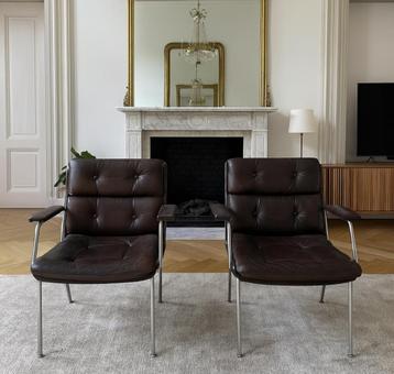 Twee vintage design vergaderstoelen €50 per stuk beschikbaar voor biedingen